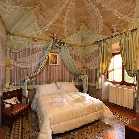 Palazzo Tombesi Trecci * Montepulciano